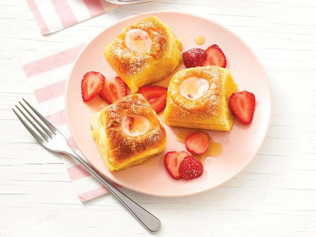 Photo of Strawberry Cheesecake French Toast